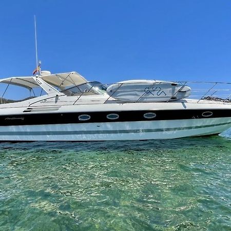 Cozy Yacht Lodge In Barcelona With Boat Tour Option Сан-Адріа-де-Бесос Екстер'єр фото